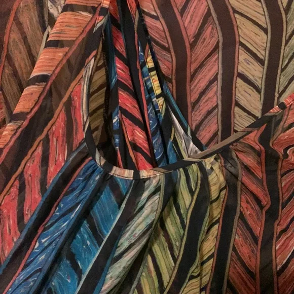 Trendy two layered top by Cluny - Picture 3 of 6